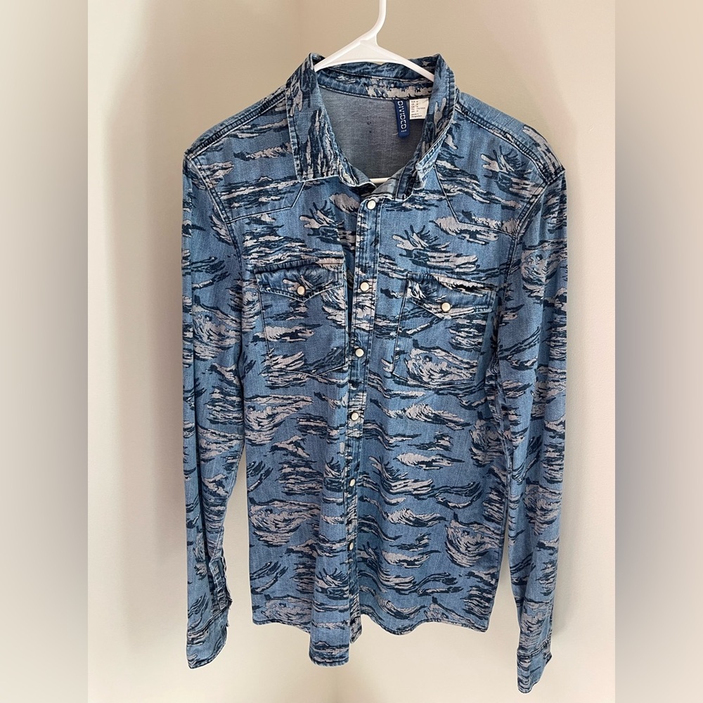 Divided H&M Long Sleeve Blue Print Pearl Snap Front Shirt Men Size Medium